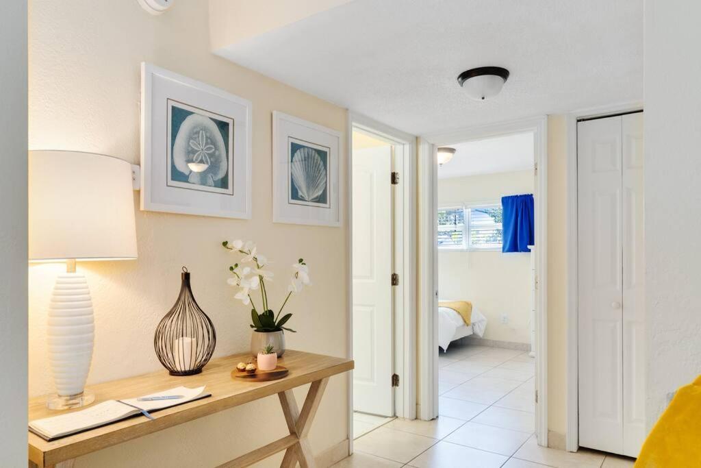 Ocean 6 - Surfside Apartment